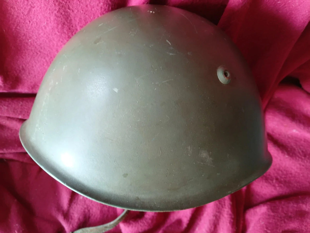 Rare Casque Italien MVSN .modèle 33 WW2 1943-45