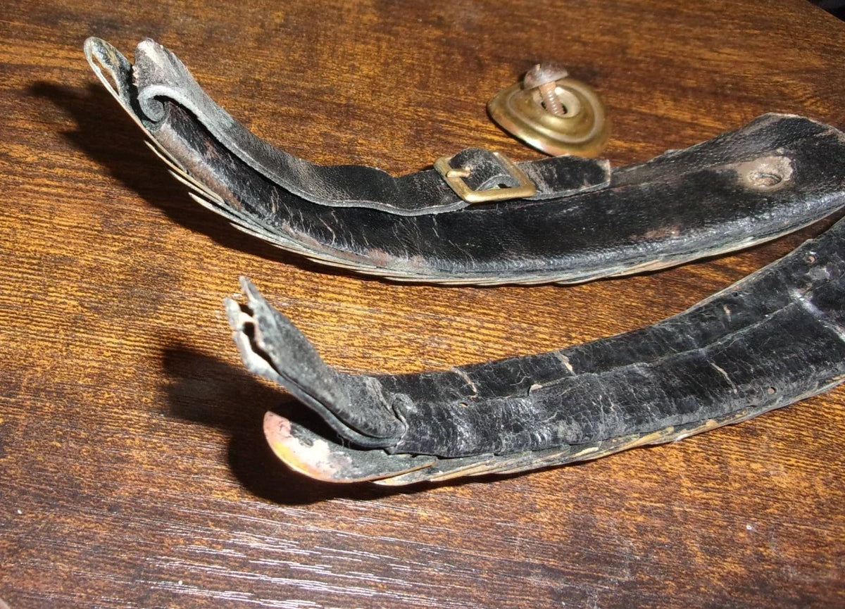 RARE casque à pointe artilleur modèle 1860 pickelhaube