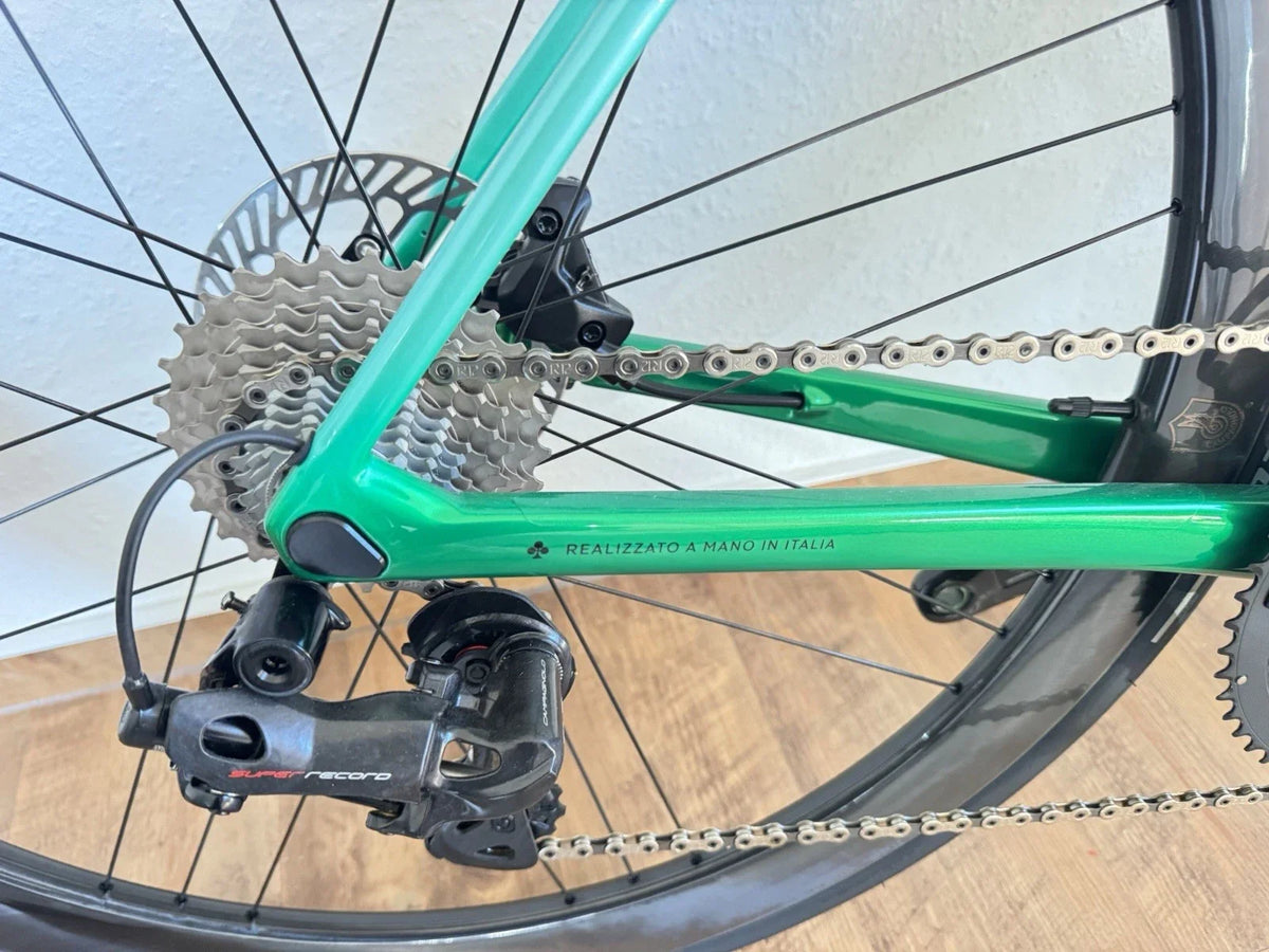 Colnago Motoki neuf jamais roulé taille 485-