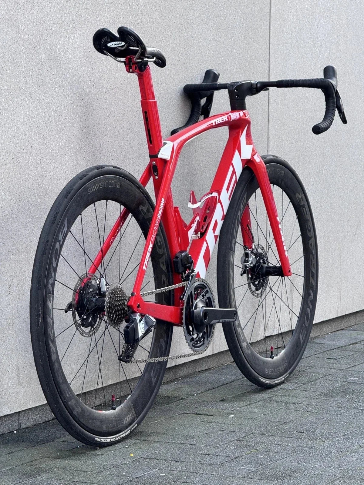 VÉLO DE ROUTE TREK MADONE SLR9 AÉRO 54 CM SRAM AXES ROUGES-