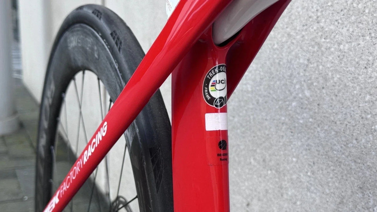 VÉLO DE ROUTE TREK MADONE SLR9 AÉRO 54 CM SRAM AXES ROUGES-
