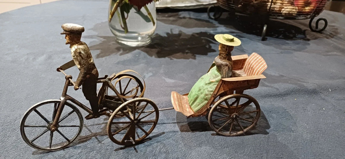 Ancien Jouet mécanique FERNAND MARTIN le tricycle