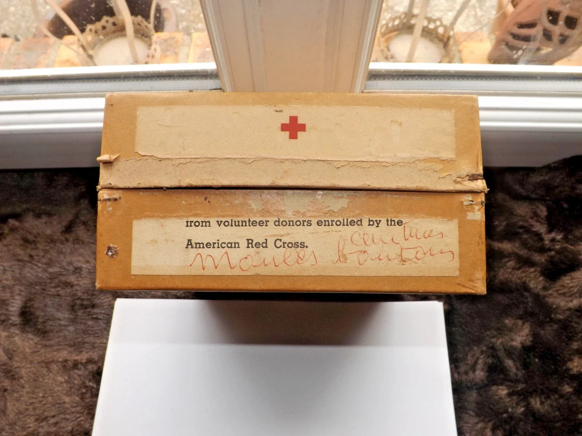 Lot de quatres boites vides pour plasma US.MEDICAL DEPARTMENT WWII