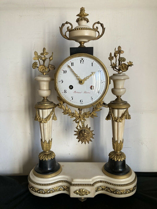 ANCIENNE PENDULE LOUIS XVI PORTIQUE PAR PIOLAINE A PARIS EPOQUE XVIII SIECLE