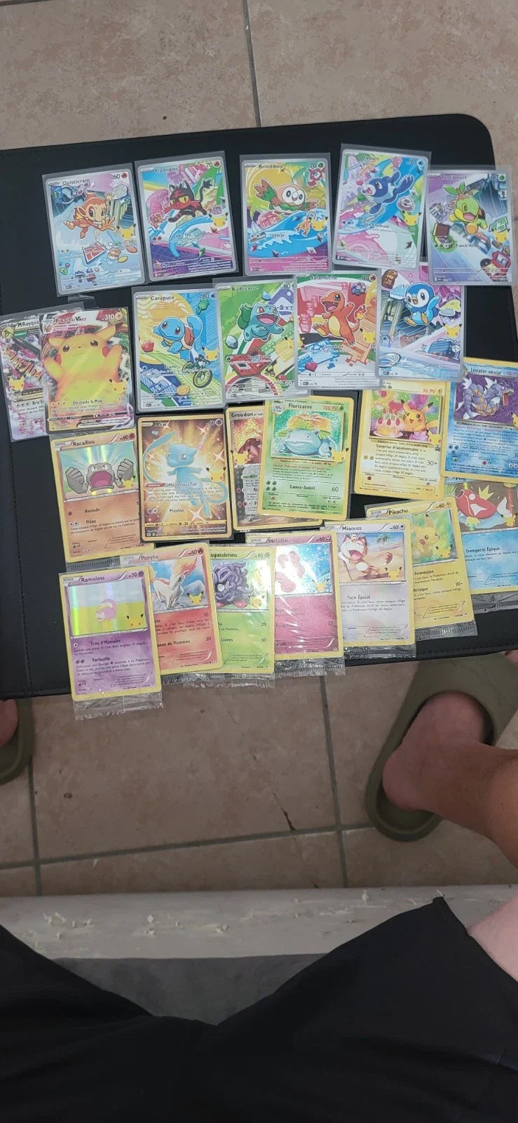 Lot De 25 Cartes Pokemon Générations 20 Ans Scellè .Celebrations 25/30 Ans.