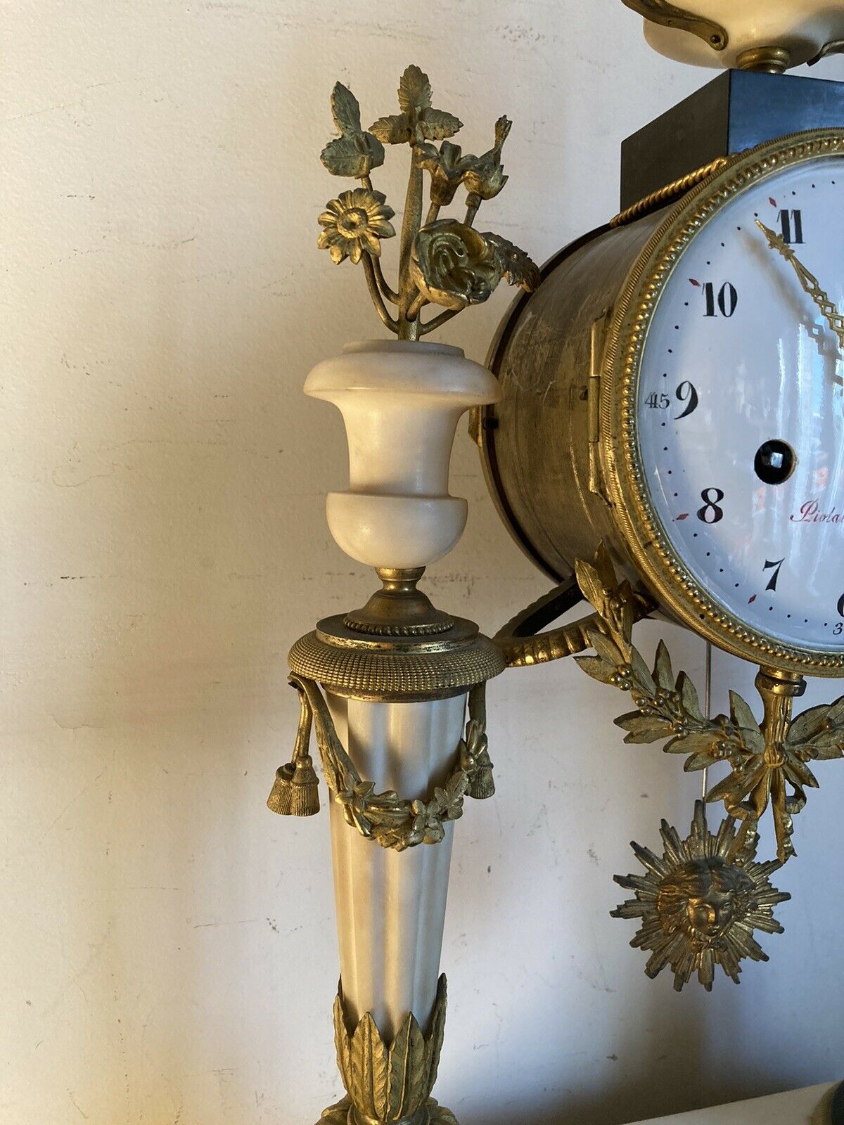 ANCIENNE PENDULE LOUIS XVI PORTIQUE PAR PIOLAINE A PARIS EPOQUE XVIII SIECLE