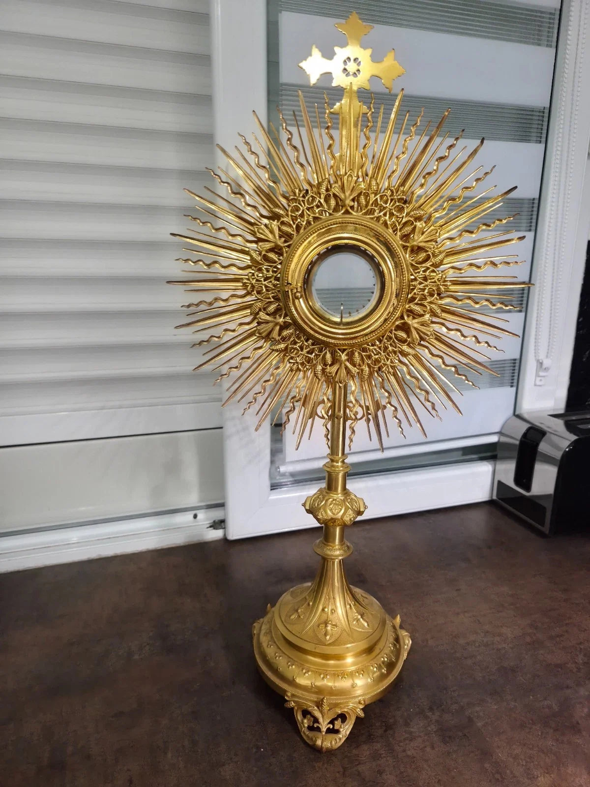 OSTENSOIR SOLEIL DU XIXE AVEC LUNULE EN VERRE BISEAUTÉ avec écrin