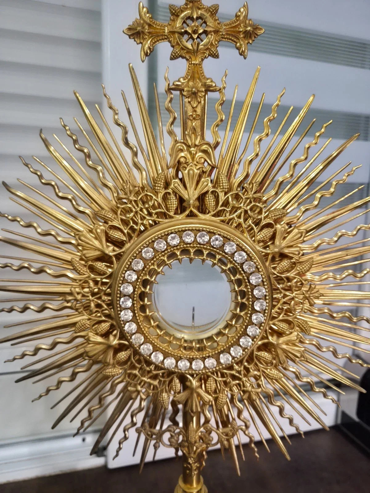 OSTENSOIR SOLEIL DU XIXE AVEC LUNULE EN VERRE BISEAUTÉ avec écrin