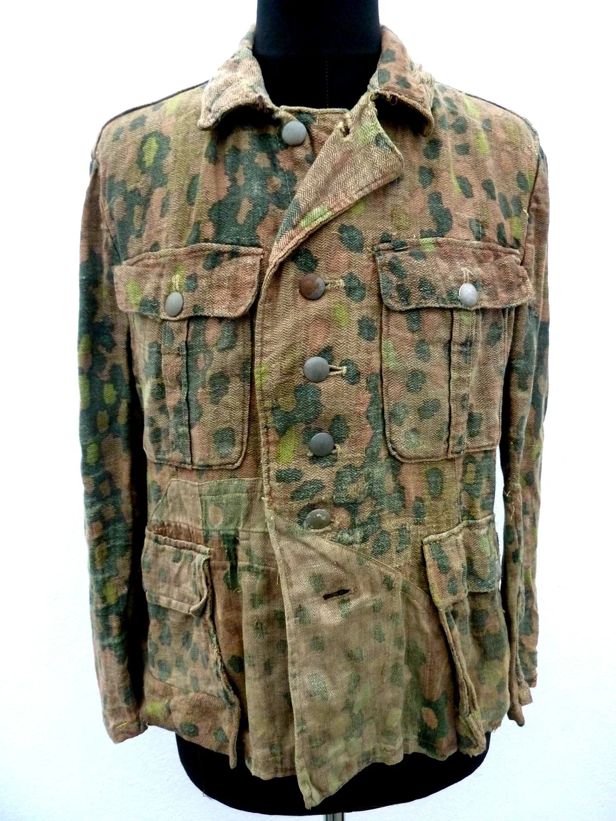Vareuse allemande WW2 Waffen police camo petit pois 1944 dot peas erbsenmuster