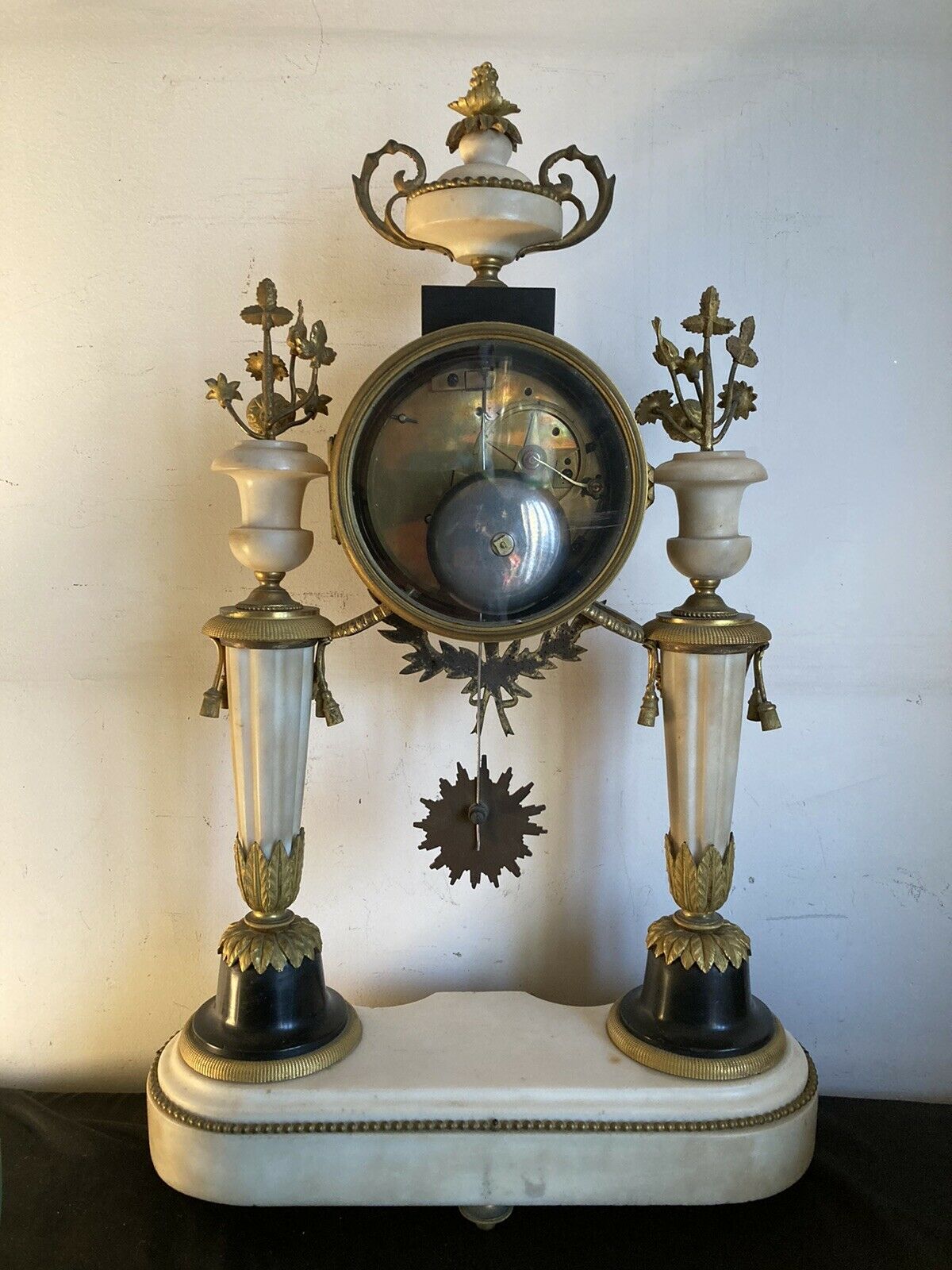 ANCIENNE PENDULE LOUIS XVI PORTIQUE PAR PIOLAINE A PARIS EPOQUE XVIII SIECLE