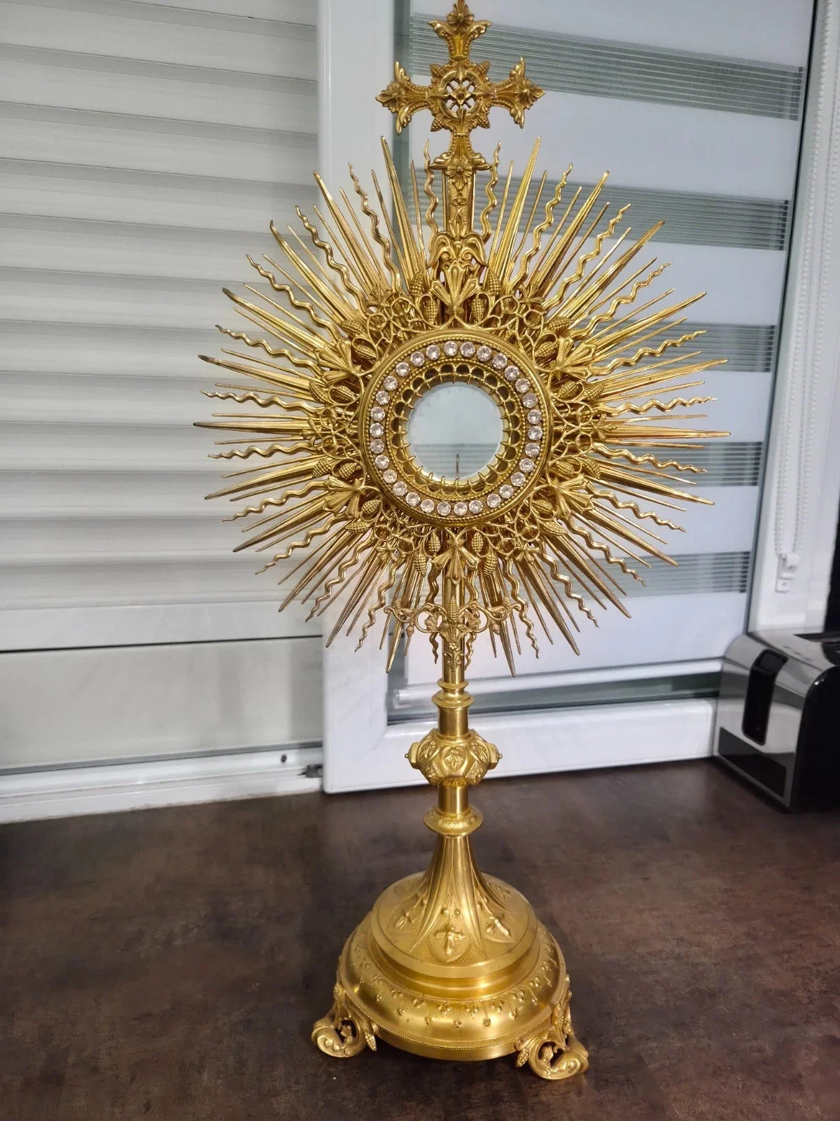 OSTENSOIR SOLEIL DU XIXE AVEC LUNULE EN VERRE BISEAUTÉ avec écrin