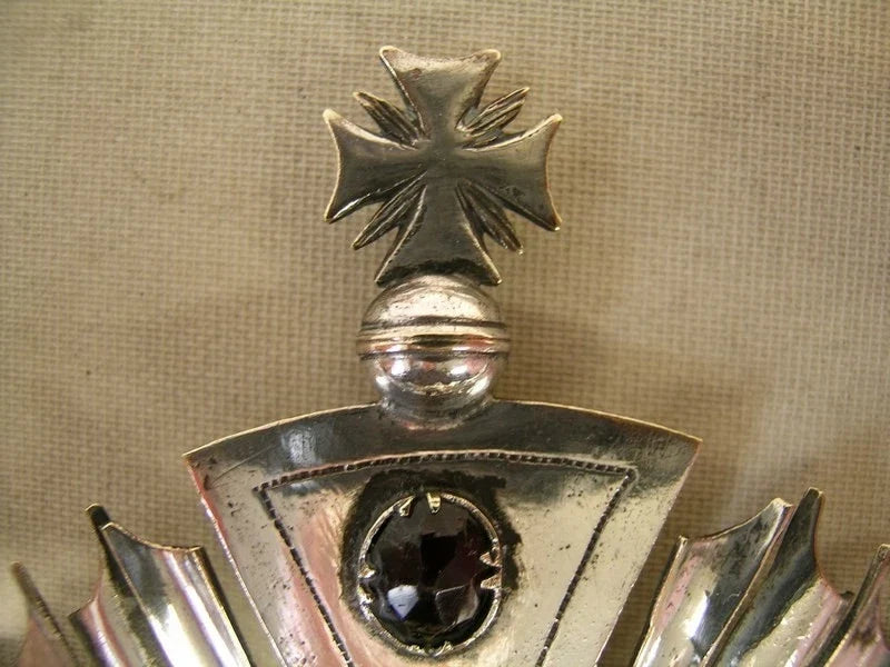 Ancien reliquaire ostensoir plaqué argent avec relique dorée vraie croix Jésus