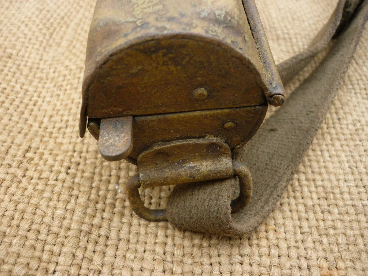 AUTHENTIQUE ALLEMAND WW2 PORTE CANON MG 42 de CASQUE