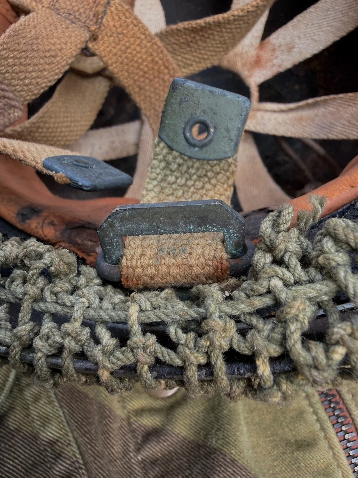AUTHENTIQUE CASQUE PARA ANGLAIS JUGULAIRE WEB ASPIRANT VÉTÉRAN SAS FFL FRANCE LIBRE AMHERST