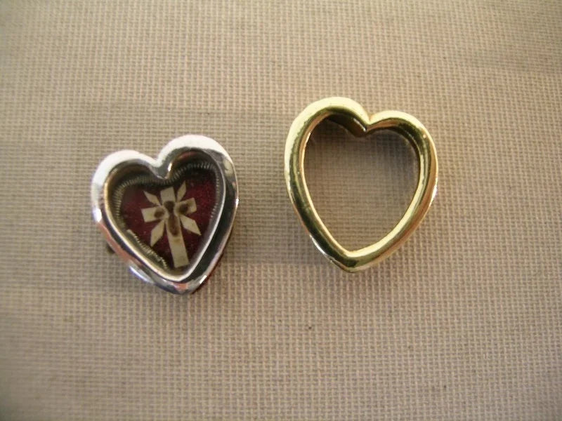Ancien reliquaire ostensoir plaqué argent avec relique dorée vraie croix Jésus