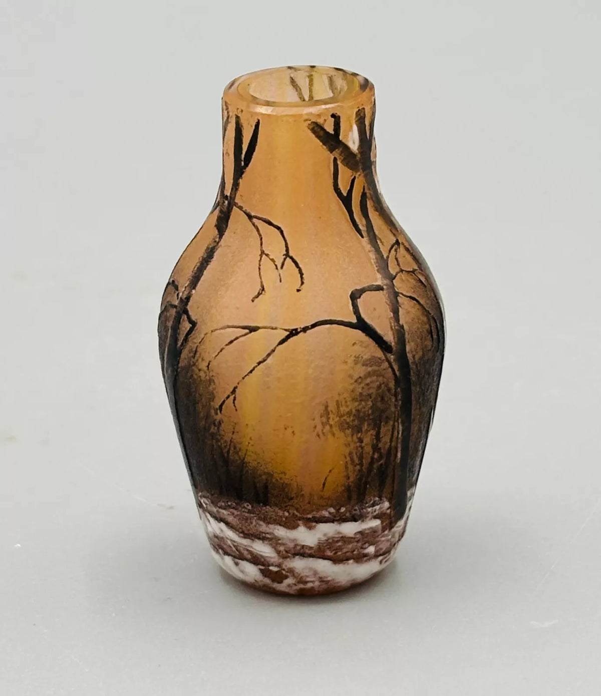 VASE MINIATURE PATE DE VERRE ART NOUVEAU PAYSAGE DE NEIGE SIGNE DAUM NANCY 1900