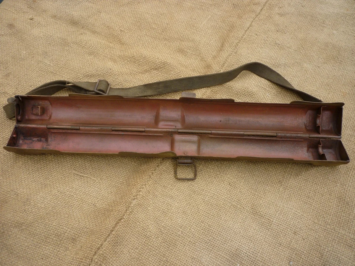 AUTHENTIQUE ALLEMAND WW2 PORTE CANON MG 42 de CASQUE