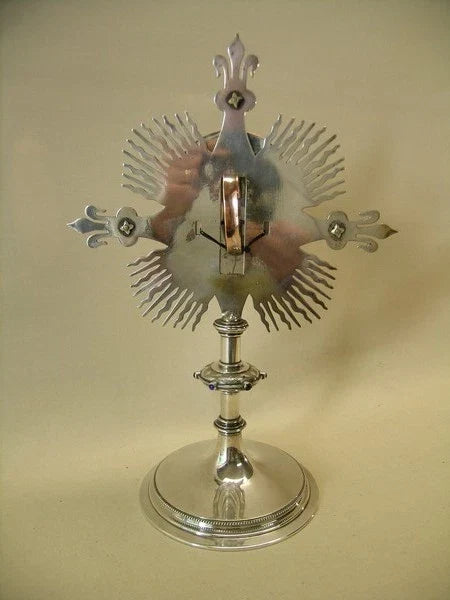 Ostensoir ancien contenant une relique de la Vraie Croix, Jésus et les douze apôtres