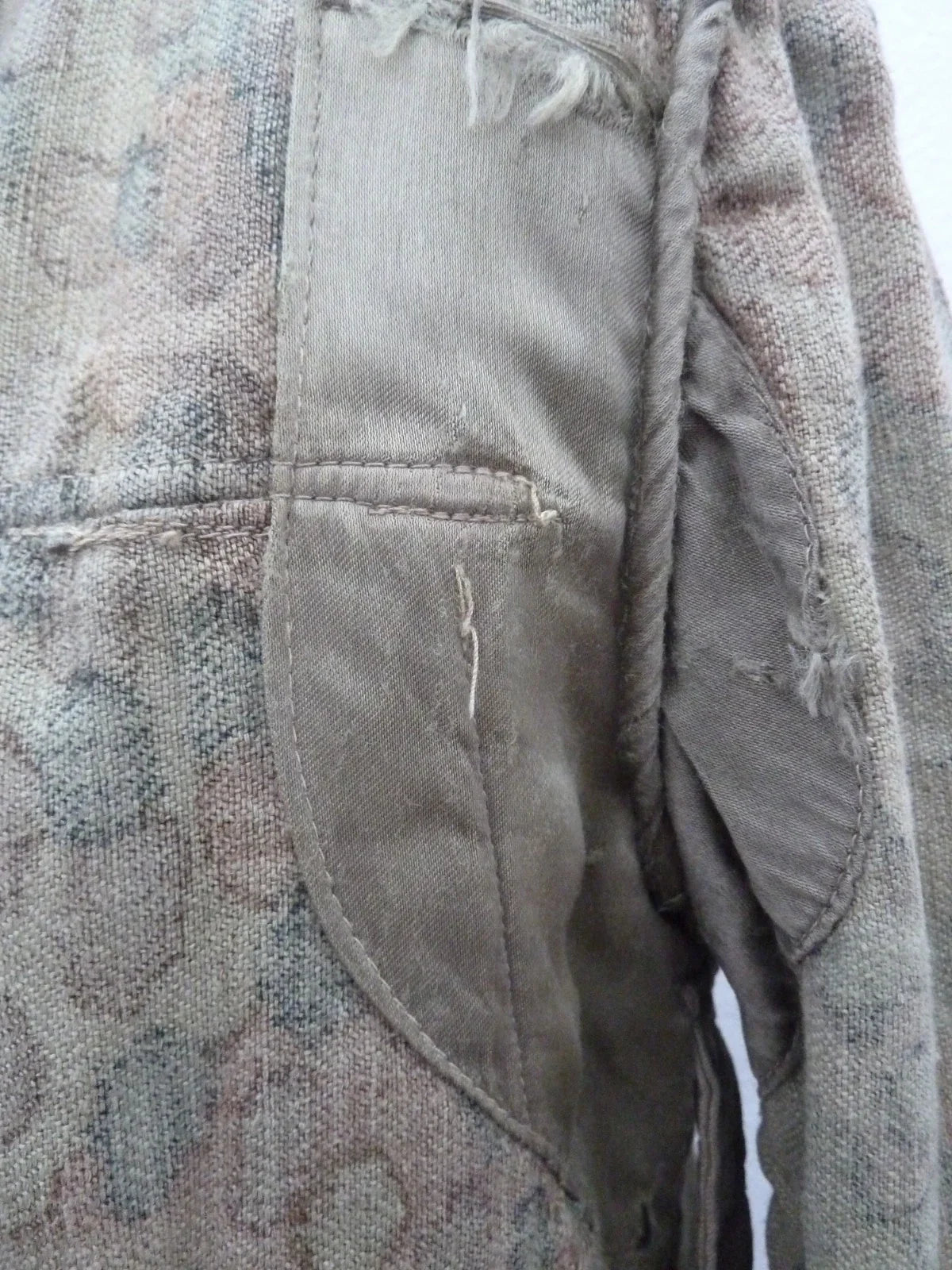 Vareuse allemande WW2 Waffen police camo petit pois 1944 dot peas erbsenmuster