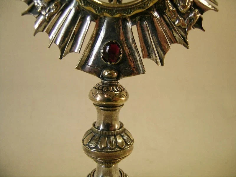 Ancien reliquaire ostensoir plaqué argent avec relique dorée vraie croix Jésus