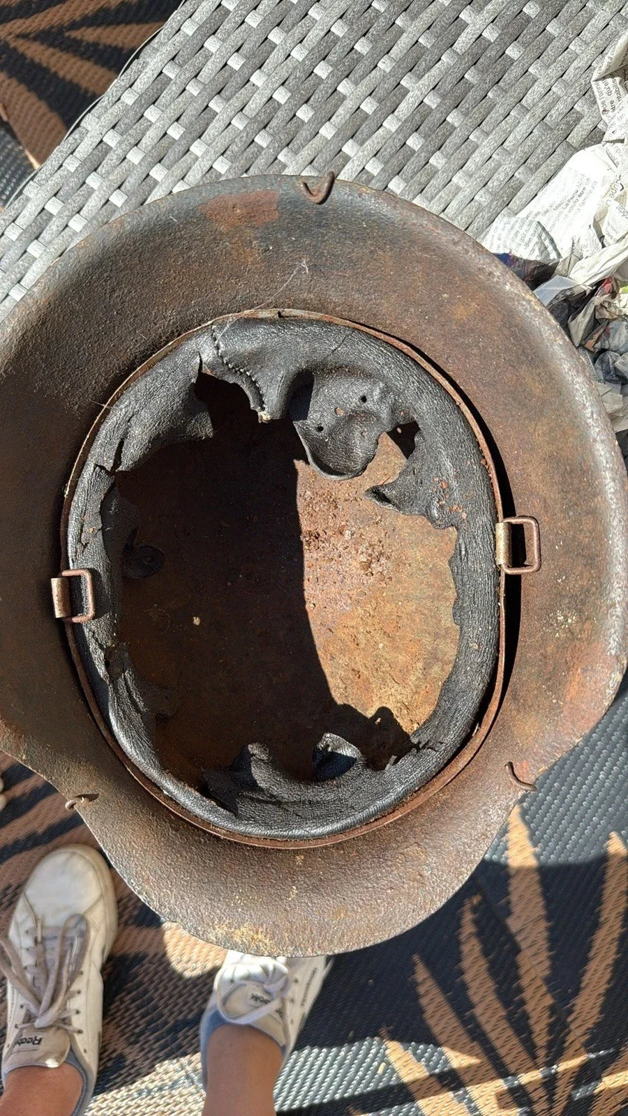 Authentique casque allemand ww2 M42 Peinture Blanche