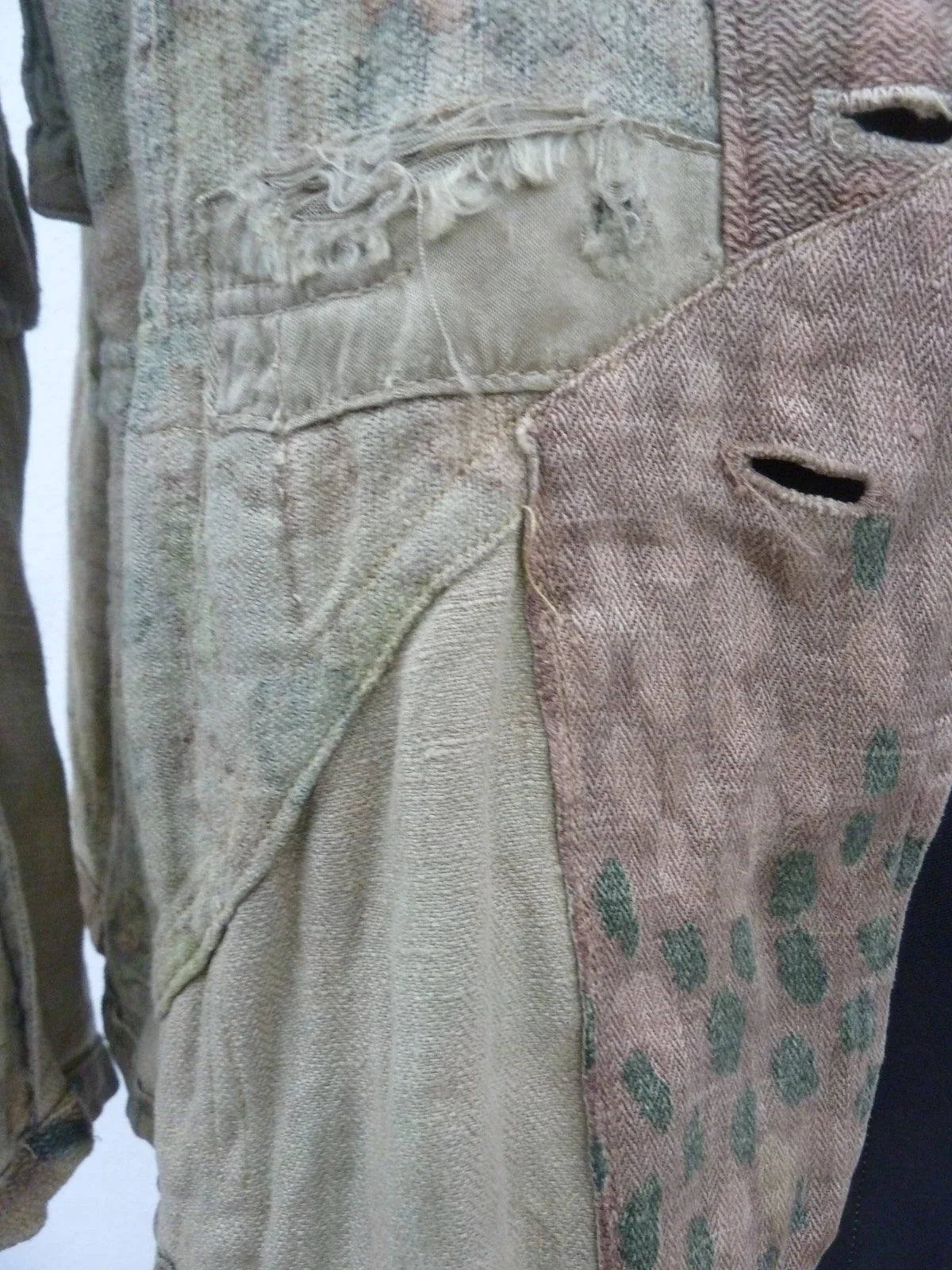 Vareuse allemande WW2 Waffen police camo petit pois 1944 dot peas erbsenmuster