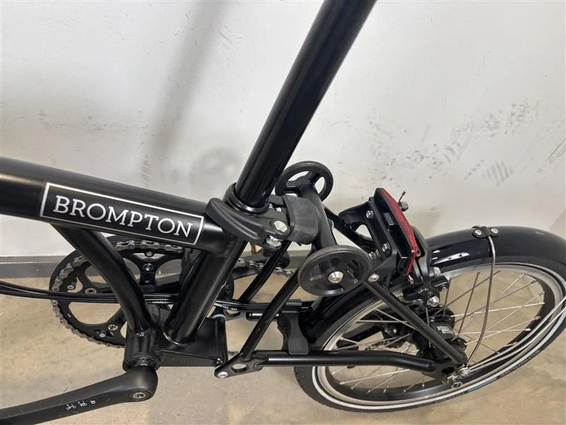 Vélo pliant à guidon moyen 12 vitesses Brompton C Line - Noir mat