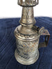 Ancienne lampe Pigeon, décor feuilles de chêne, plaque rapportée