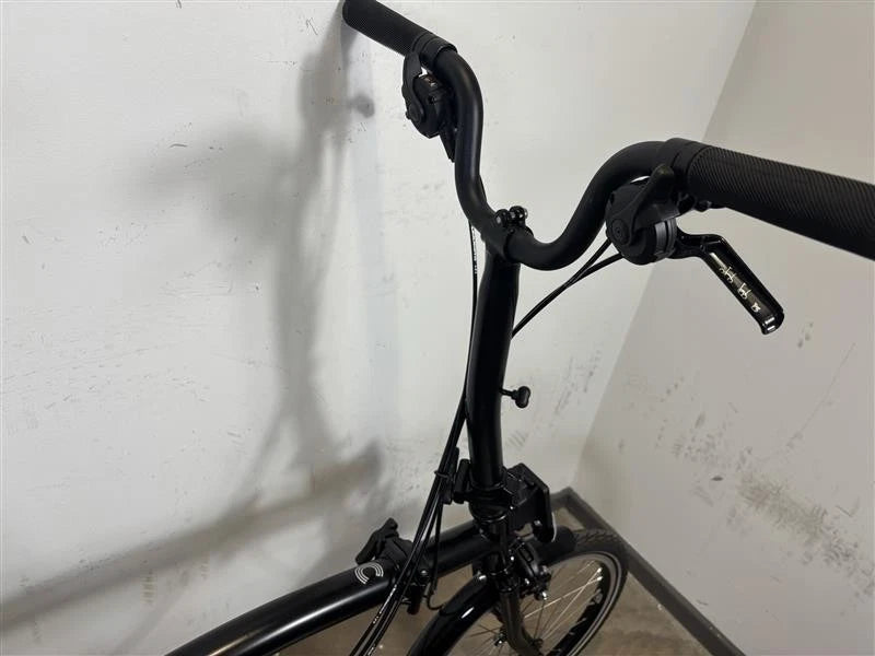 Vélo pliant à guidon moyen 12 vitesses Brompton C Line - Noir mat
