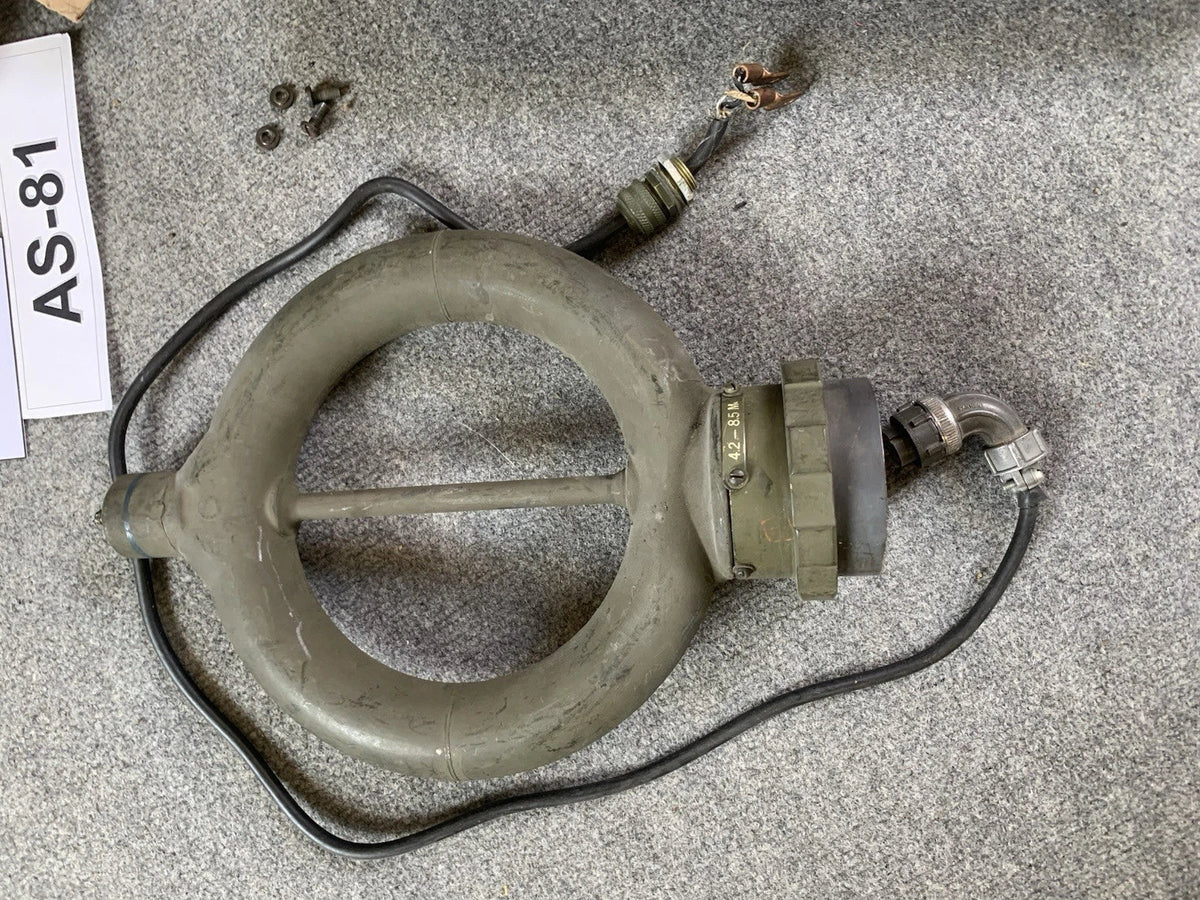Rare Antenne AS-81 GR Signal Corps Radio SCR BC Fusibles Vibreurs Lampes US WW2