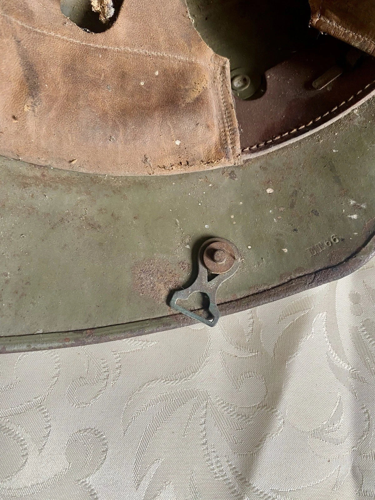 Ancien Casque Militaire Allemand 1ere Guerre Mondiale 1916 Bombe frappée ET66
