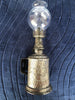 Ancienne lampe Pigeon, décor feuilles de chêne, plaque rapportée