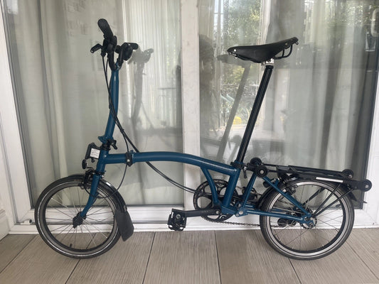 Brompton M6R 2024 C-line Ocean Blue Brooks comme neuve