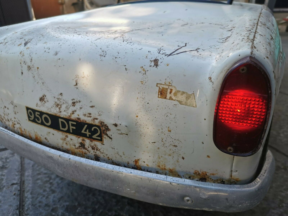 Triumph Tr4 A Devillaine Voiture A Pédales