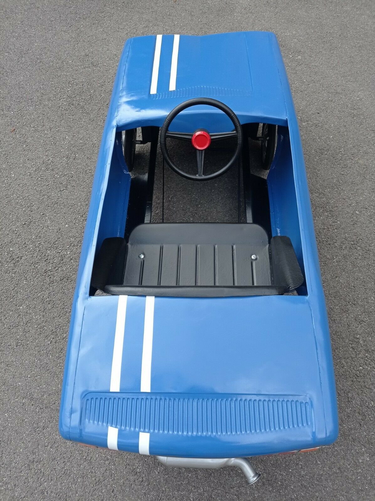 Ancienne voiture a pedales R8 Gordini Devillaine