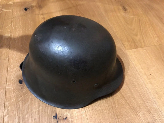Casque allemand WW2 militaria de collection capitaine médecin
