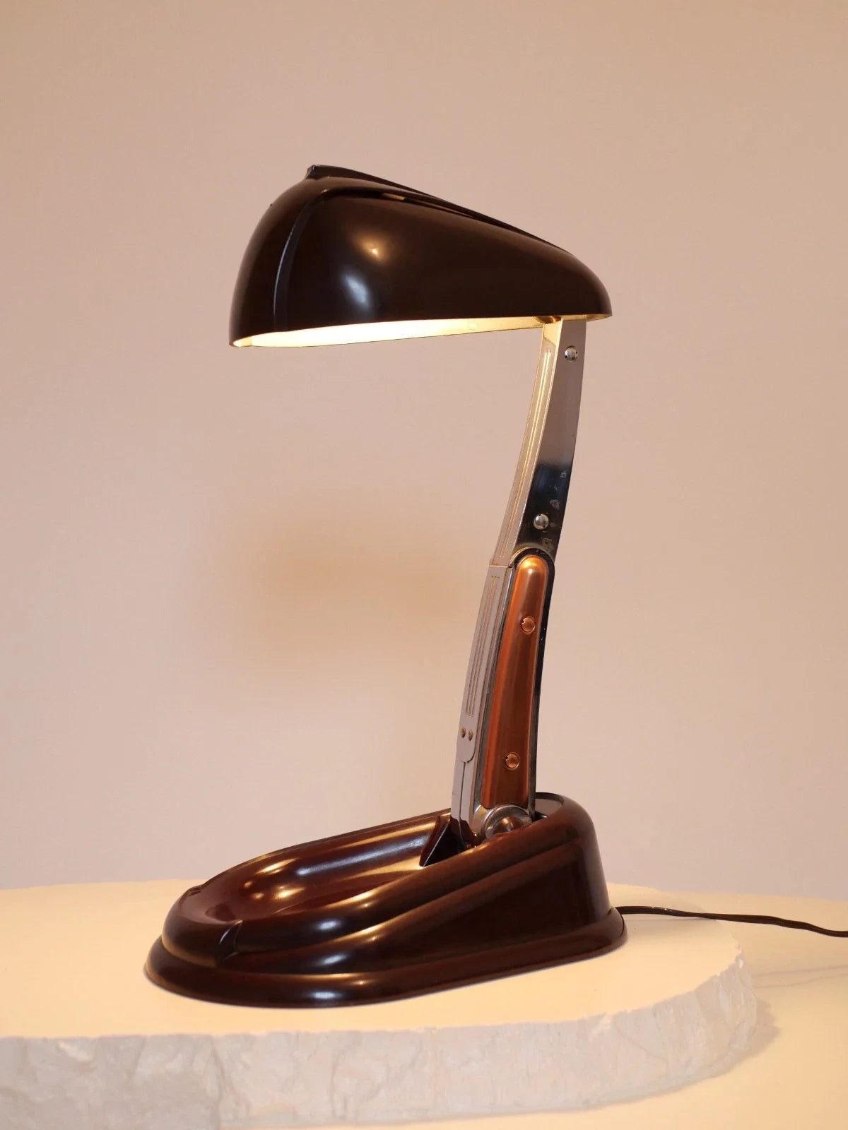 Lampe JUMO "Bolide" en bakélite – Made in France 1945–1950
