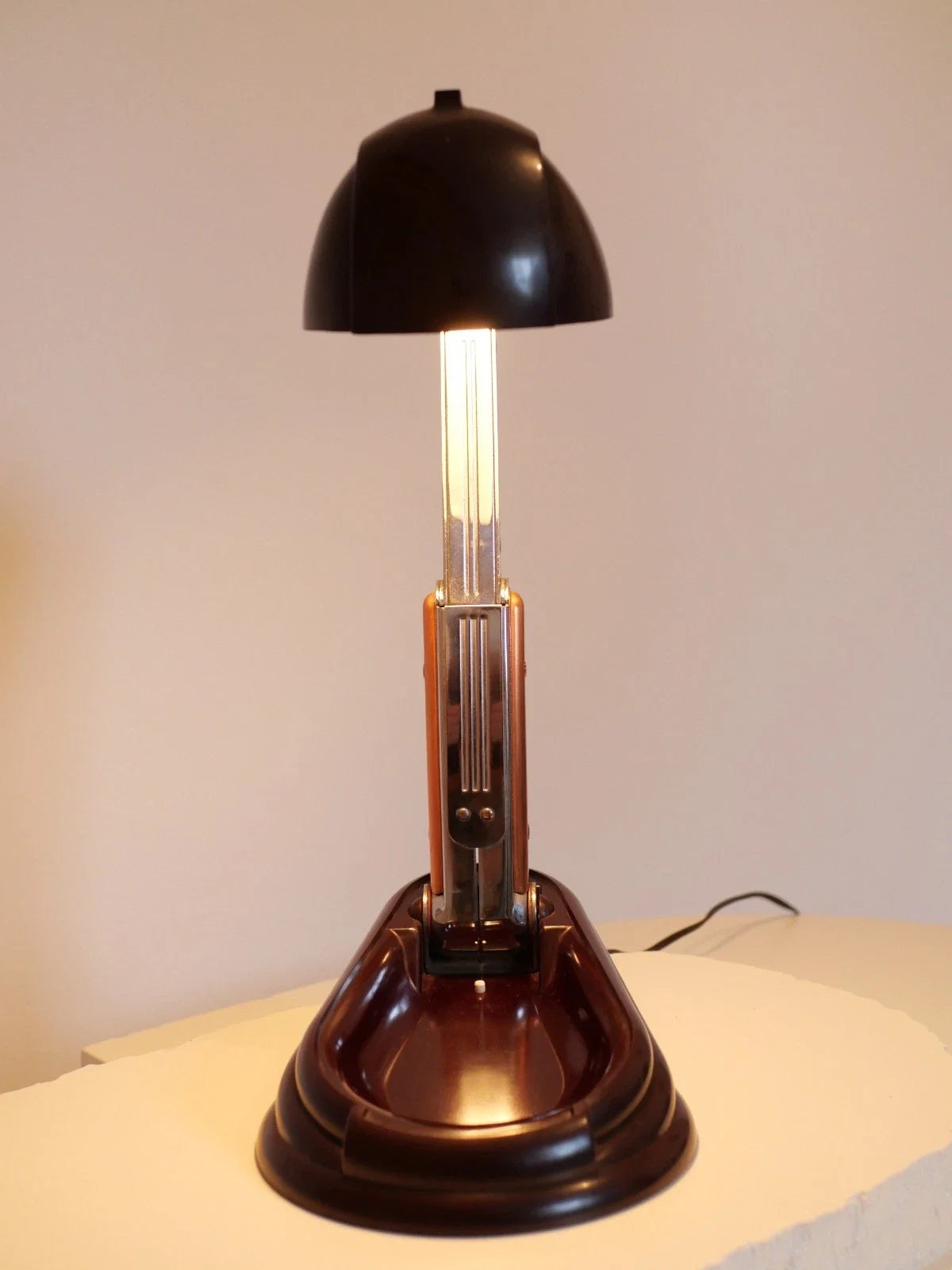 Lampe JUMO "Bolide" en bakélite – Made in France 1945–1950
