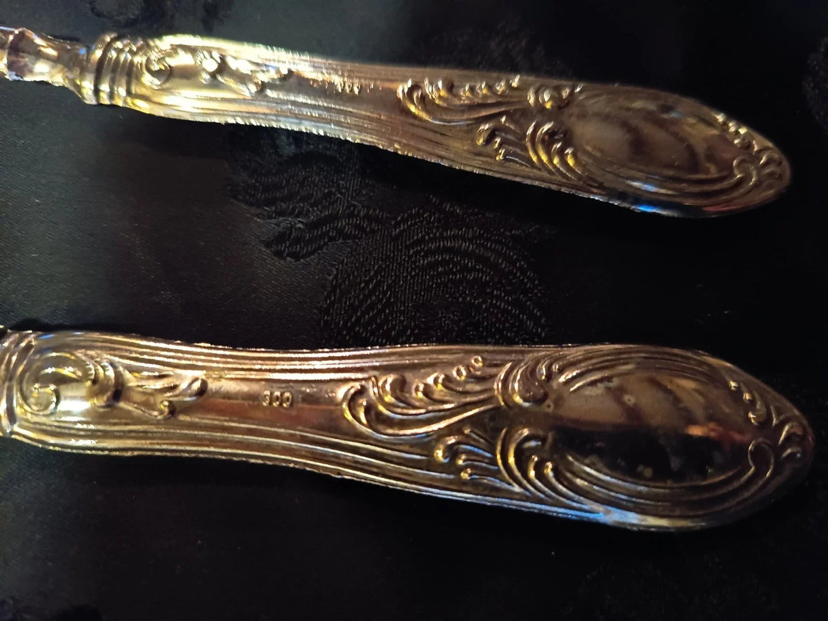 RARE ANCIEN SERVICE STYLE L.XV DE 49 COUVERTS EN ARGENT POINCON