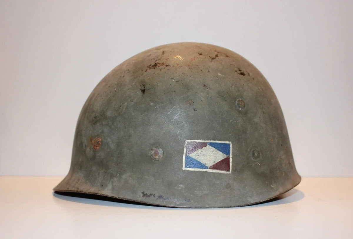 Casque liner US de la 1ère Armée Française artillerie de marine (  WW2  )