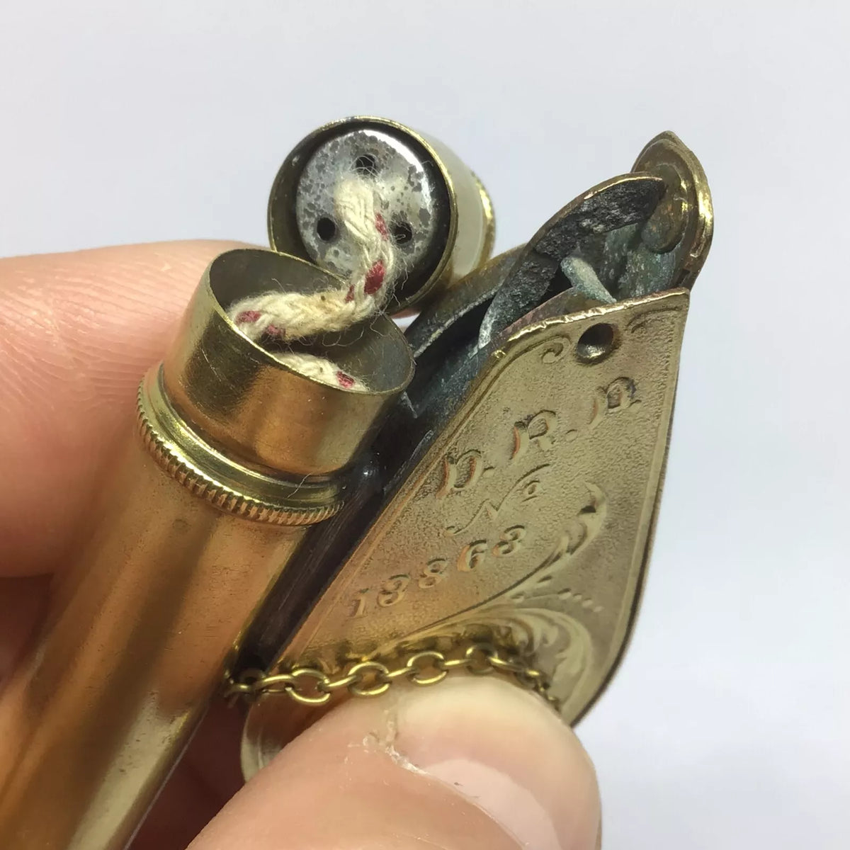 Briquet essence à amorces DRP 13863
