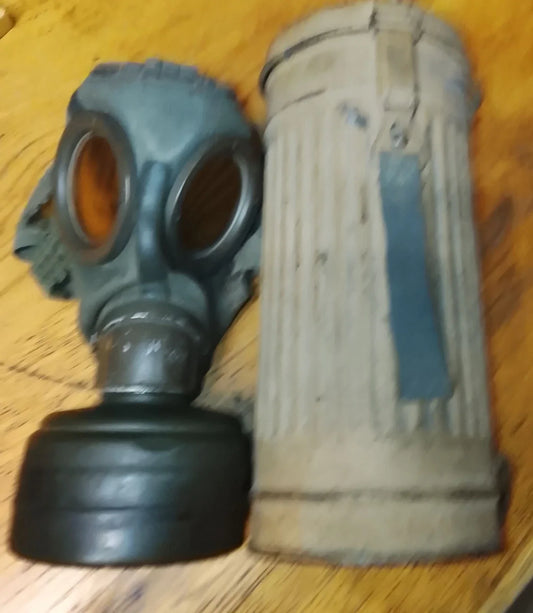 Masque à gaz allemand ww2 GERMAN GASMASK (  1939 - 1945  )