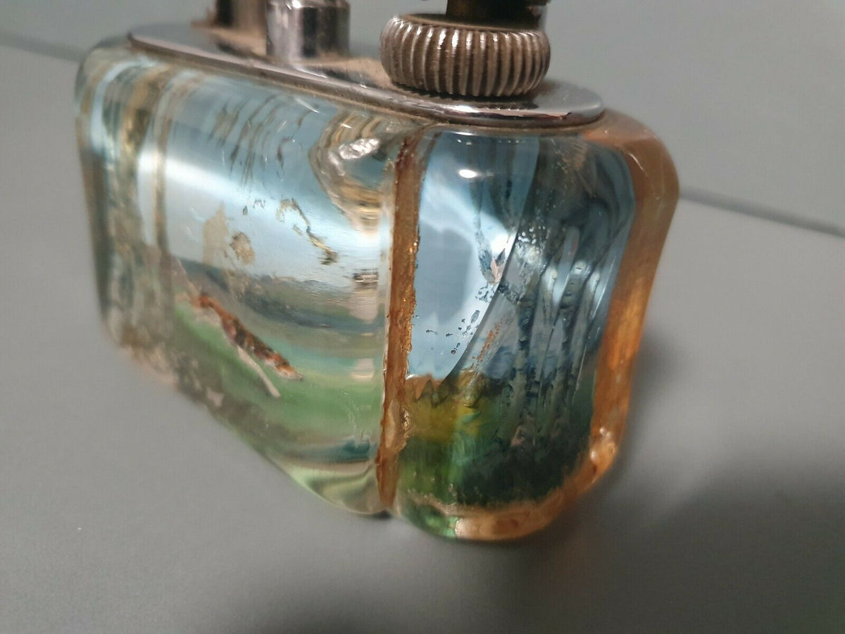 BRIQUET DUNHILL TRES RARE SCENE DE CHASSE CAVALIER ET CHIEN.
