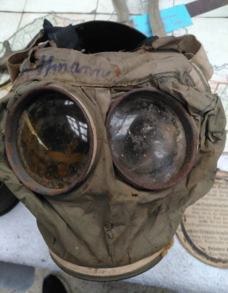 MASQUE A GAZ ALLEMAND WW1 COMPLET AVEC NOM DU SOLDAT VERDUN FEVRIER 1916