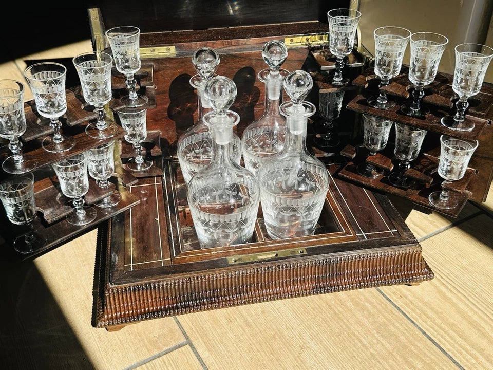 1869 French Boulle Napoleon III Cave a Liqueur 4 Decanters 16 Glasses Tantalus.