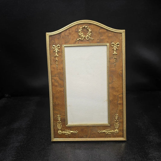 Cadre Ancien en BRONZE Doré Style LOUIS XVI Epoque XIXème Cadre Ancien en BRONZE Doré Style LOUIS XVI Epoque XIXème
