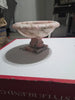 Bassin de bain d’oiseaux vintage en albâtre rose sculpté à la main, sans oiseaux.
