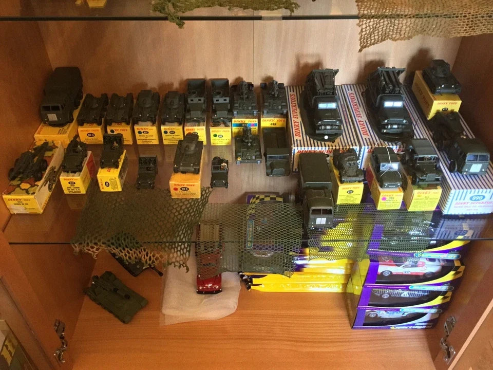 Superbe Collection Complète Militaire Neuve Avec Boîte Dinky Toys