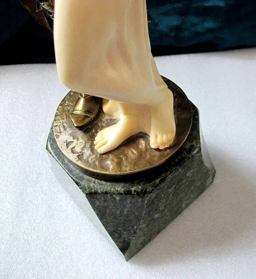 1 sur 253 ERICH SCHMIDT-KESTNER Sculpture Art Nouveau en bronze et albâtre "Lovers" 1910