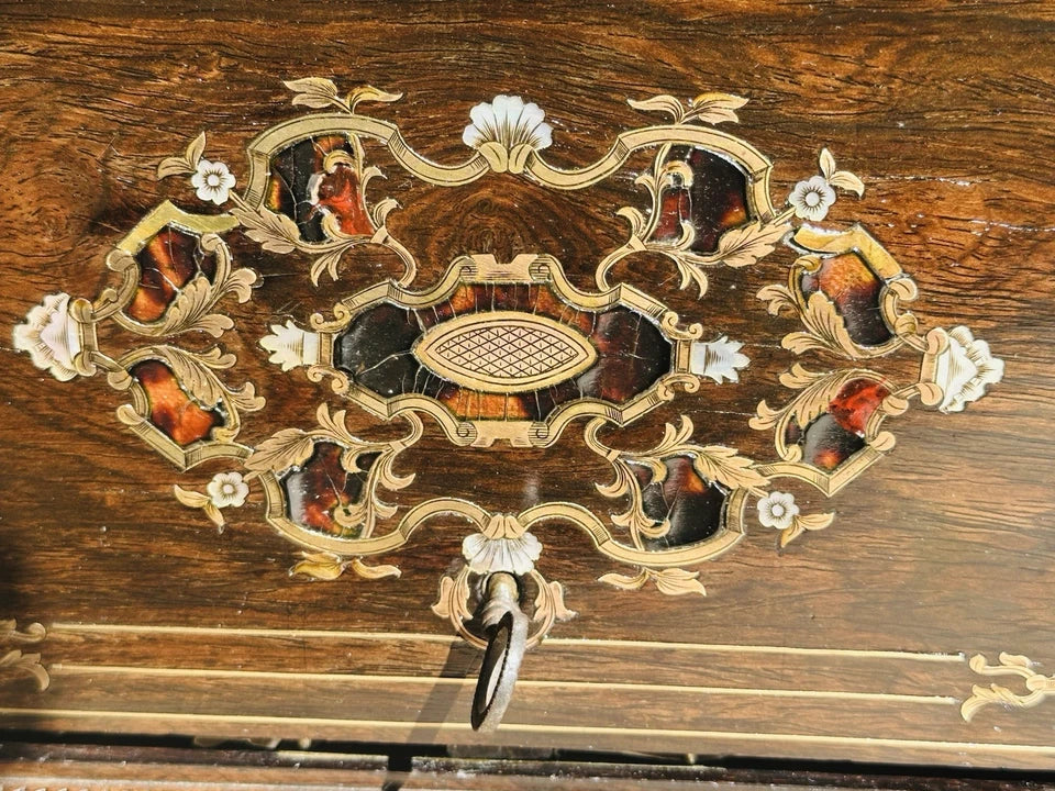 1869 French Boulle Napoleon III Cave a Liqueur 4 Decanters 16 Glasses Tantalus.